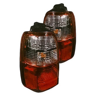 Replacement - Driver and Passenger Side Tail Light Set (Standard Line)