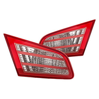Replacement - Driver and Passenger Side Inner Tail Light Set (Standard Line)
