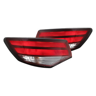 Replacement - Driver and Passenger Side Outer Tail Light Set (Standard Line)