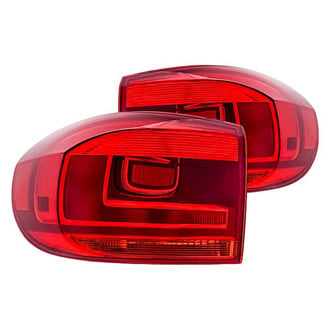 Replacement - Driver and Passenger Side Outer Tail Light Set (Standard Line)