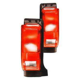 Replacement - Driver and Passenger Side Tail Lights (Standard Line)