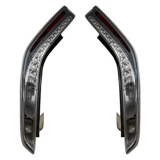Replacement - Driver and Passenger Side Tail Lights (Standard Line)