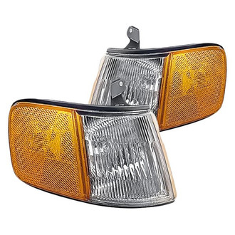 Replacement - Driver and Passenger Side Turn Signal/Corner Light Set (Standard Line)