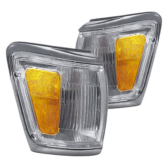 Replacement - Driver and Passenger Side Turn Signal/Corner Light Set (Standard Line)