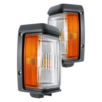 Replacement - Driver and Passenger Side Turn Signal/Corner Light Set (Standard Line)