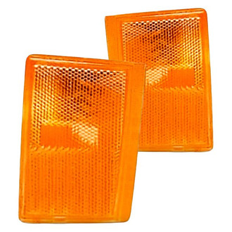 Replacement - Driver and Passenger Side Lower Turn Signal/Corner Light Set (Standard Line)