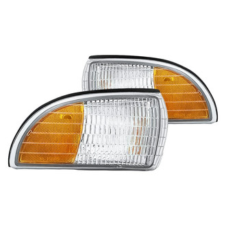 Replacement - Driver and Passenger Side Turn Signal/Corner Light Set (Standard Line)