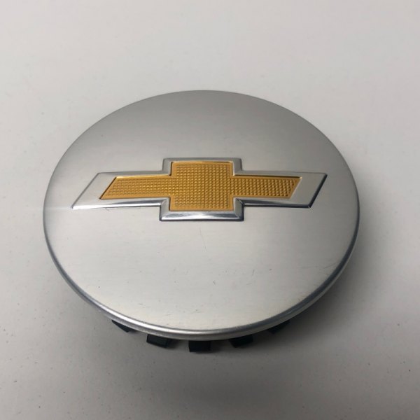Replikaz® - Chrome Wheel Center Cap With Gold Reflective Chevy Logo