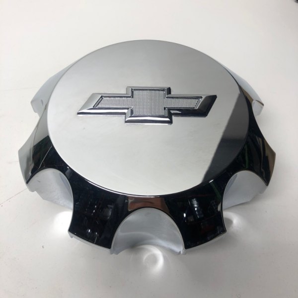 Replikaz® - Chrome Wheel Center Cap With Silver Reflective Bowtie Logo