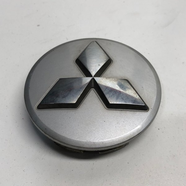 Replikaz® - Silver Wheel Center Cap With Chrome Mitsubishi Logo