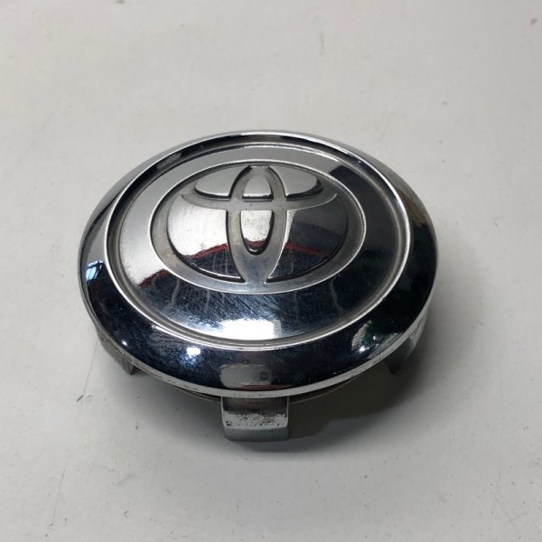 Replikaz® - Silver Wheel Center Cap With Embedded Toyota Logo