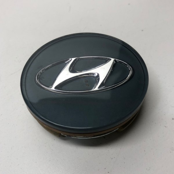 Replikaz® - Black Wheel Center Cap With Hyundai Logo