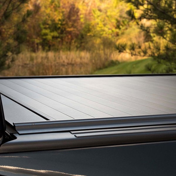 Retrax™ | Retractable Tonneau Covers — CARiD.com