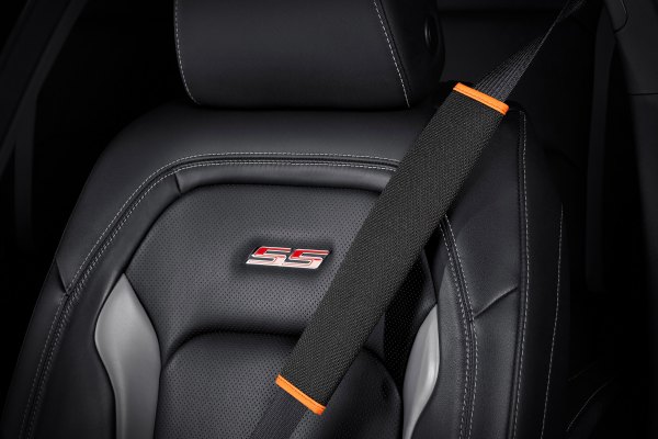 Rixxu™ - Forza Series Black with Orange Edge Seat Belt Covers