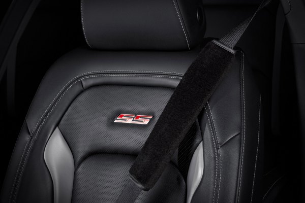Rixxu™ - Sheepskin Series Black with Black Edge Seat Belt Covers