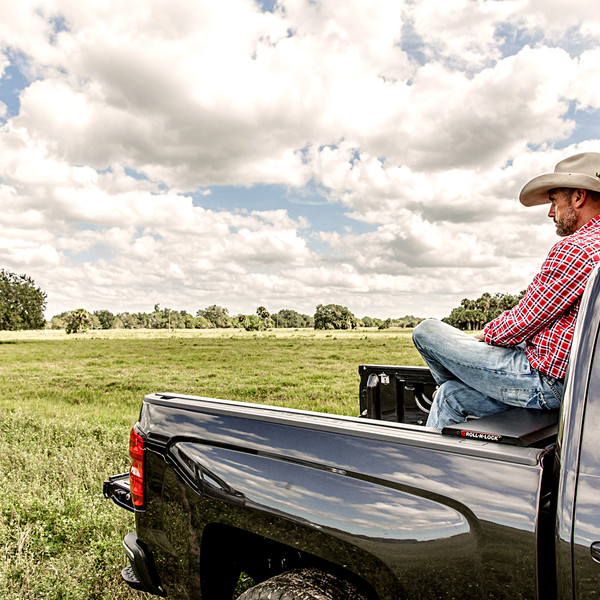 ROLL-N-LOCK® - M-Series™ Truck Bed Cover Open