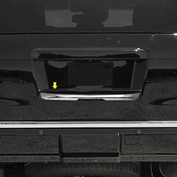 SAA® - Chrome Lower Rear Hatch Trim