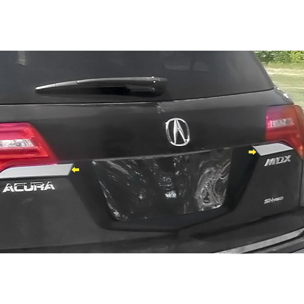 SAA® - Polished Rear Hatch Trim