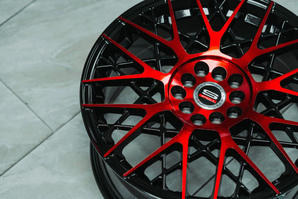 sOMEThING Yuiga マットレッド / ブラックリム SPEC-1® SP-53 Wheels - Gloss Black with Red Milled Face Rims