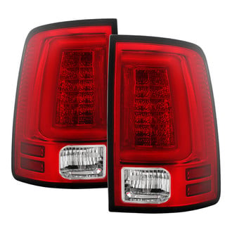 Spyder® ALT-YD-DRAM09V2-LED-RC - Driver and Passenger Side Chrome/Red Fiber Optic LED Tail Lights