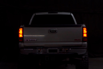 Spyder® - Factory Style Tail Lights Installation