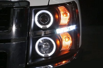 Spyder® - Signature Series Driver and Passenger Side Black Halo Projector Headlights with Parking LEDs, Installation