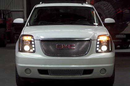 Spyder® - Halo Projector Headlights with Parking LEDs, Installation