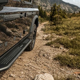 SteelCraft® - Wheel-to-Wheel Black Running Boards
