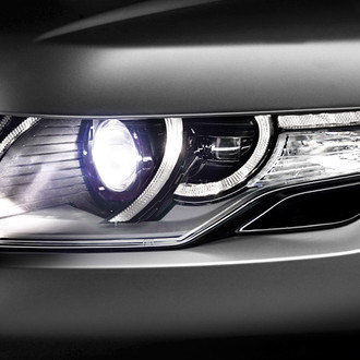 Sylvania® - Replacement Headlight Bulbs on Land Rover Range Rover Evoque