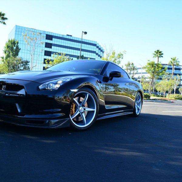 TOUREN® - Silver Touren Wheels on Nissan GT-R