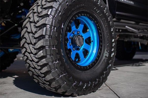 TOYO TIRES® 360980 - OPEN COUNTRY M/T 38X15.50R22 128Q TOYO TIRES® 360980 - OPEN COUNTRY M/T 38X15.50R22 128Q
