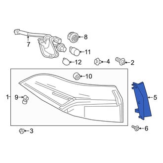 Toyota OE - Rear Right Tail Light Cover