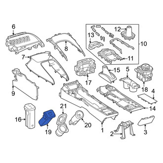 Toyota OE - Center 12 Volt Accessory Power Outlet