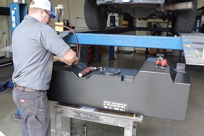 Transfer Flow® - Midship Replacement Tank Installation