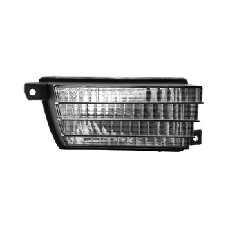 Trim Parts® - Passenger Side Replacement Turn Signal/Parking Light