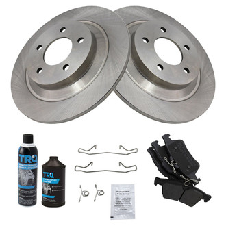TRQ® - Rear Disc Brake Kit with Semi-Metallic Pads