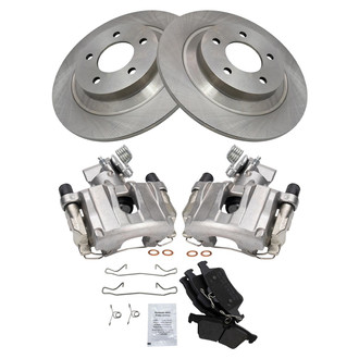TRQ® - Disc Brake Kit with Semi-Metallic Pads and Calipers