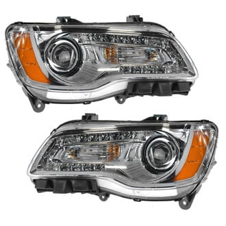 TRQ® - Driver and Passenger Side Replacement Headlight