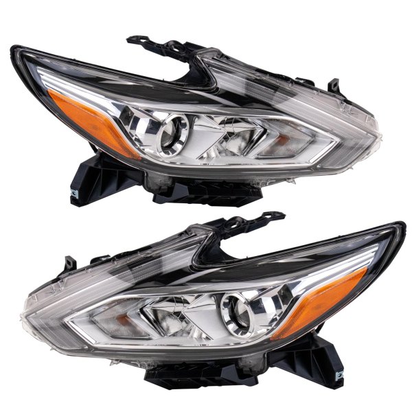 TRQ® - Black/Chrome Factory Style With Projector W/O LED DRL Headlights