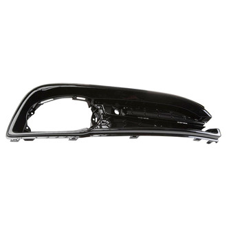 TRQ® - Front Passenger Side Fog Light Bezel