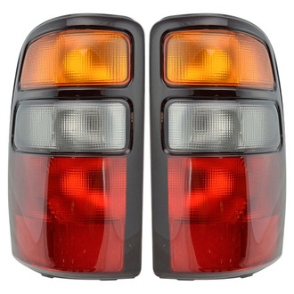 TRQ® - Driver Side Replacement Tail Lights