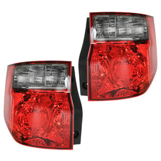 TRQ® LTA79937 - Driver Side Replacement Tail Lights