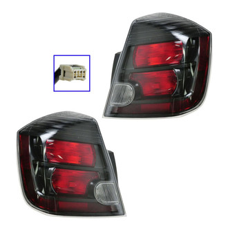 TRQ® - Driver Side Replacement Tail Lights