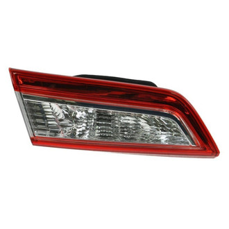 TRQ® - Driver Side Inner Replacement Tail Light