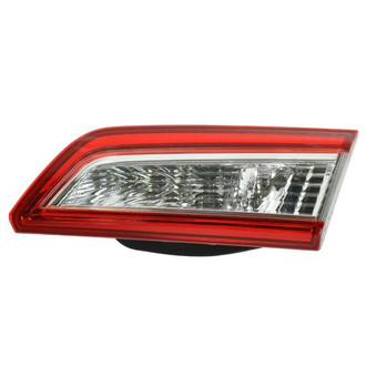 TRQ® - Passenger Side Inner Replacement Tail Light