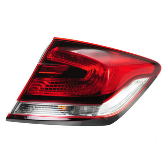 TRQ® - Passenger Side Outer Replacement Tail Light