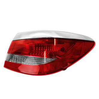 TRQ® - Passenger Side Outer Replacement Tail Light