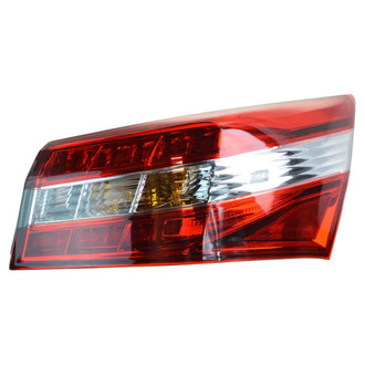 TRQ® - Passenger Side Outer Replacement Tail Light
