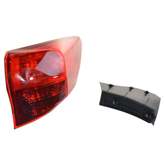 TRQ® - Passenger Side Outer Replacement Tail Light