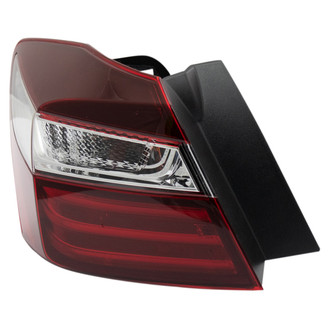TRQ® - Driver Side Outer Replacement Tail Light